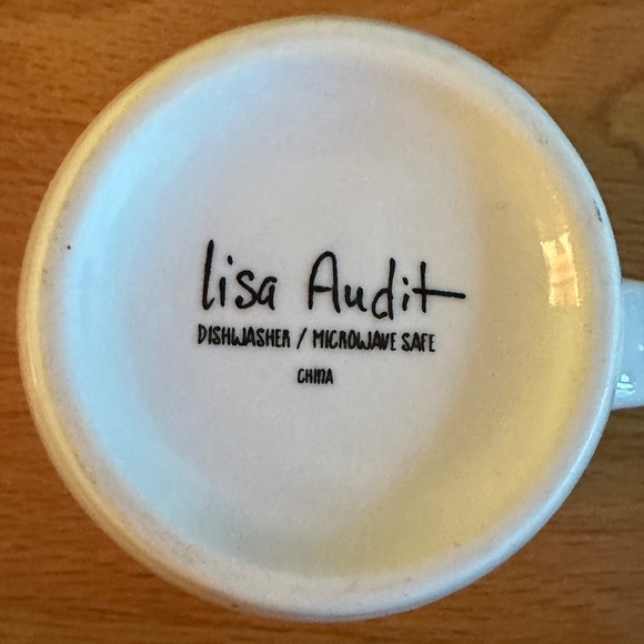 Lisa Audit Letter M Mug Cup - Picture 3 of 13